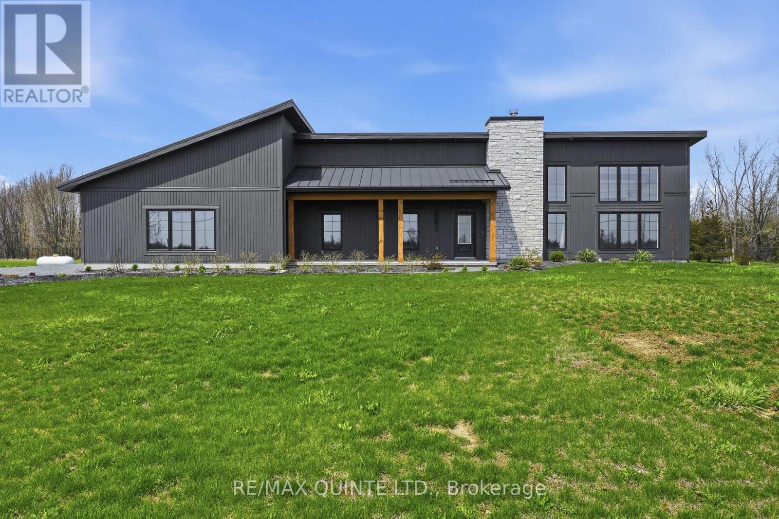 225 Mitchells Crossroad, Prince Edward County, Ontario  K0K 2T0 - Photo 40 - X13797804