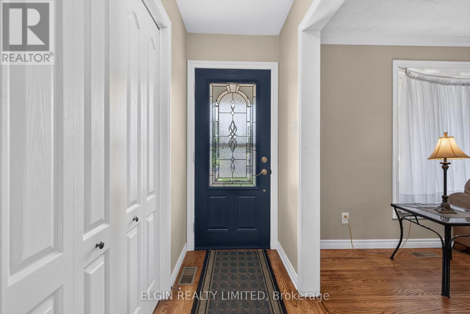 35 Leger Avenue, St. Thomas, Ontario  N5R 5N4 - Photo 3 - X13797592
