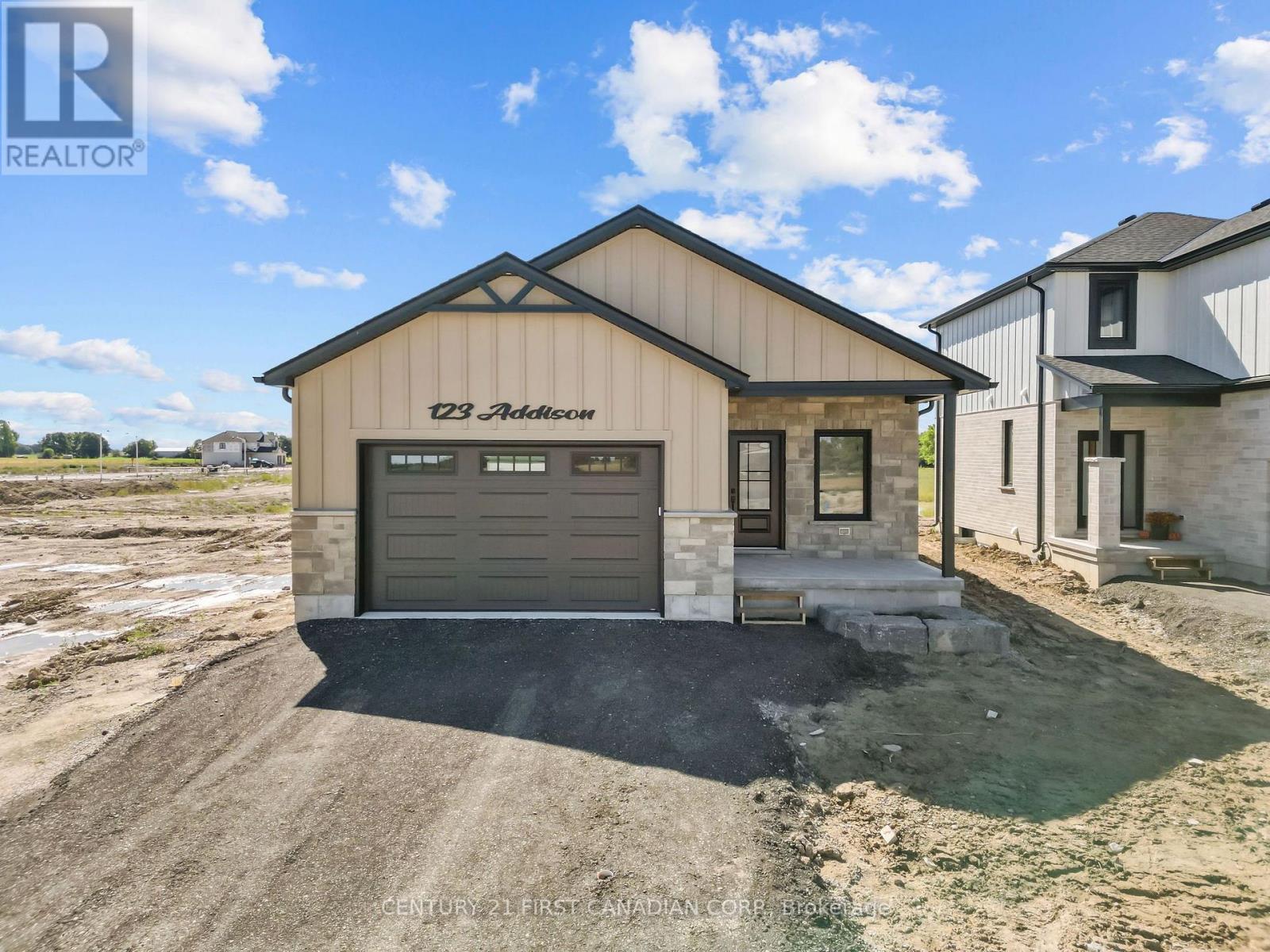 123 ADDISON AVENUE, Lucan Biddulph, Ontario