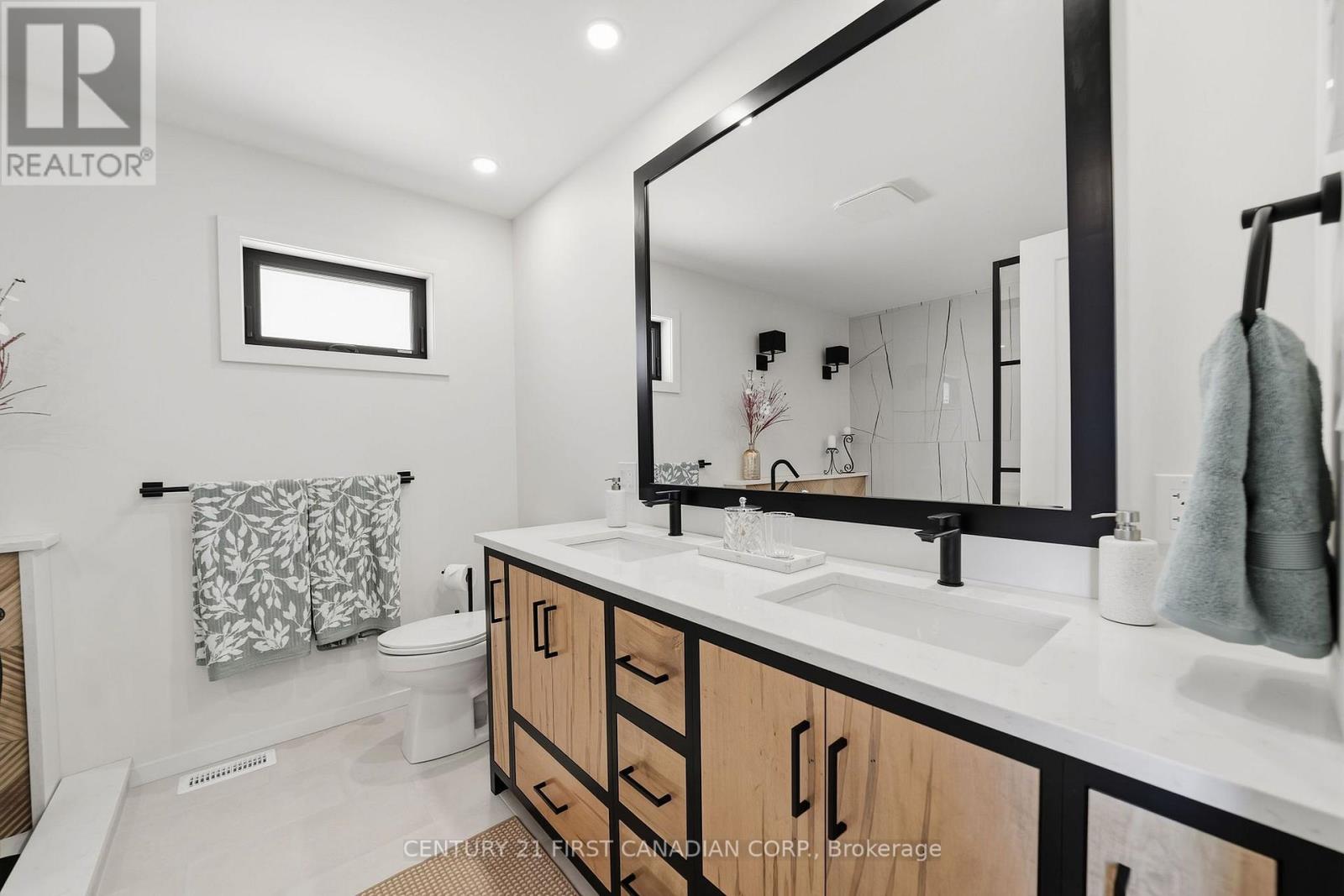 122 Addison Avenue, Lucan Biddulph, Ontario  N0M 2J0 - Photo 19 - X13797858
