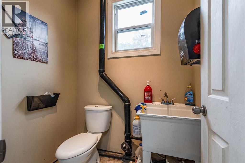 63 Aberdeen Street SE photo 36