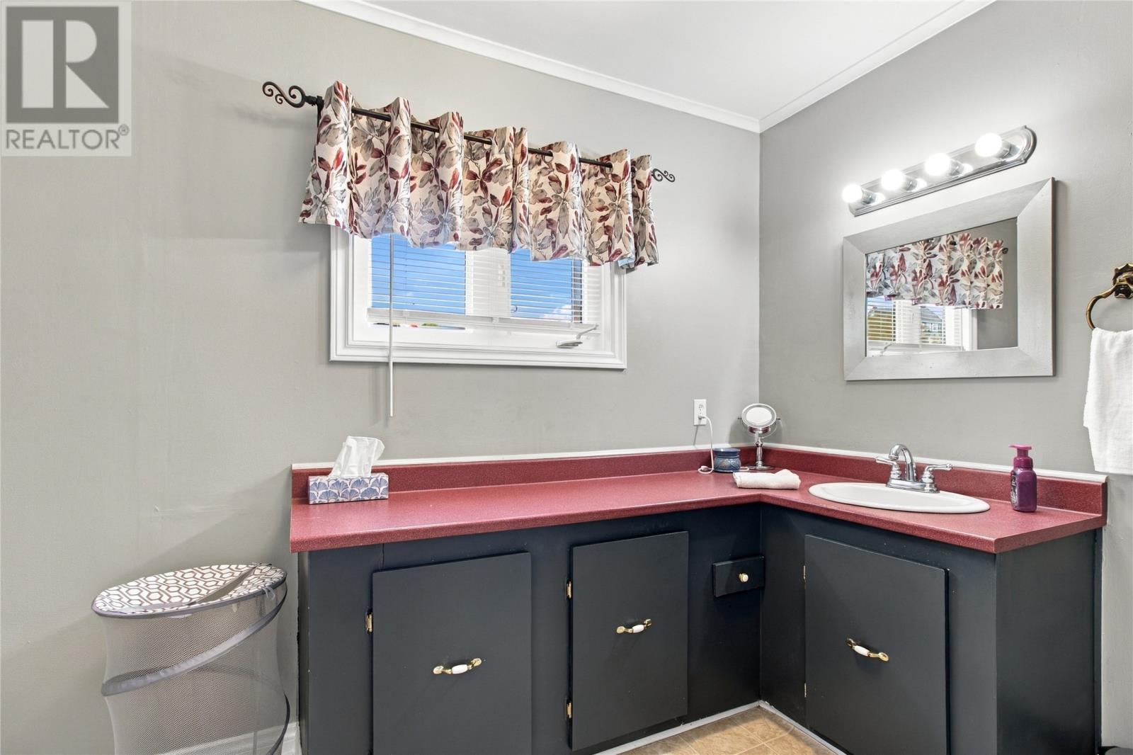 113 Fortins Lane, Renews — photo 11