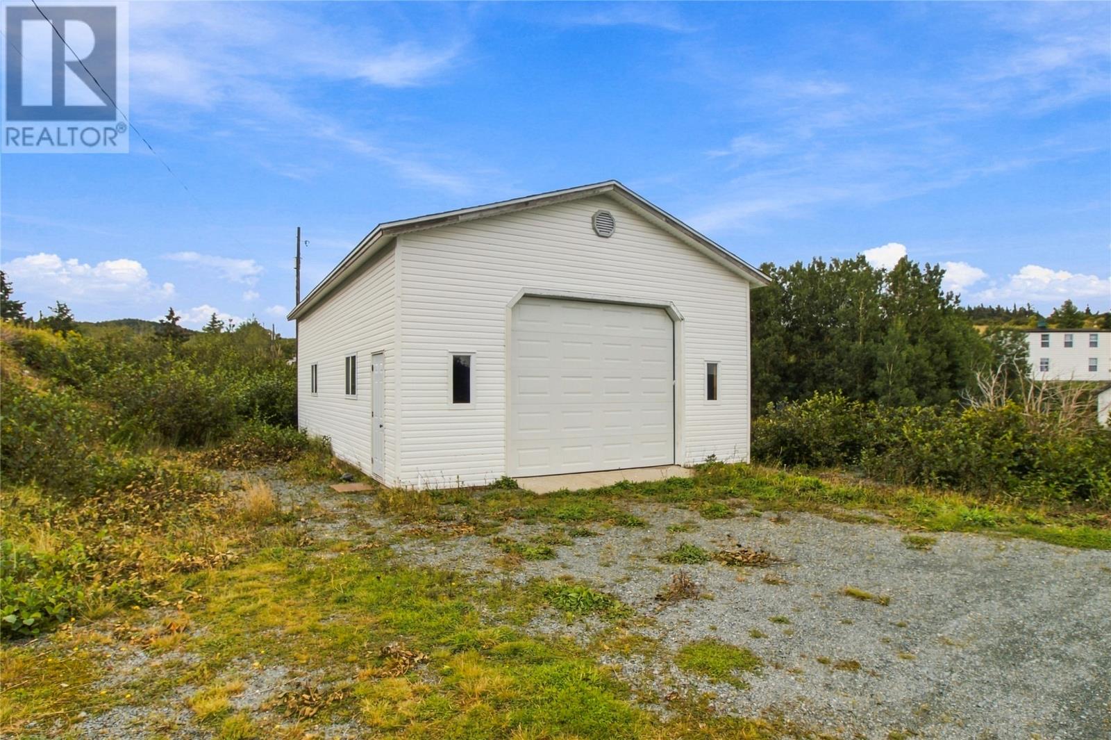 113 Fortins Lane, Renews — photo 34