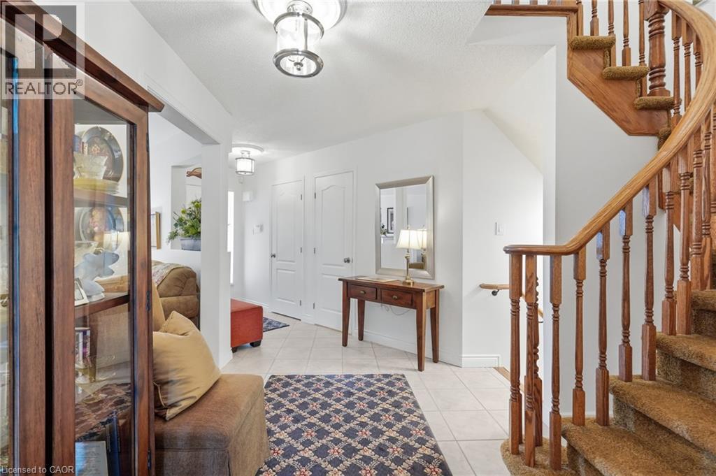 64 Redfern Avenue, Hamilton, Ontario  L9C 7S4 - Photo 7 - 40857175