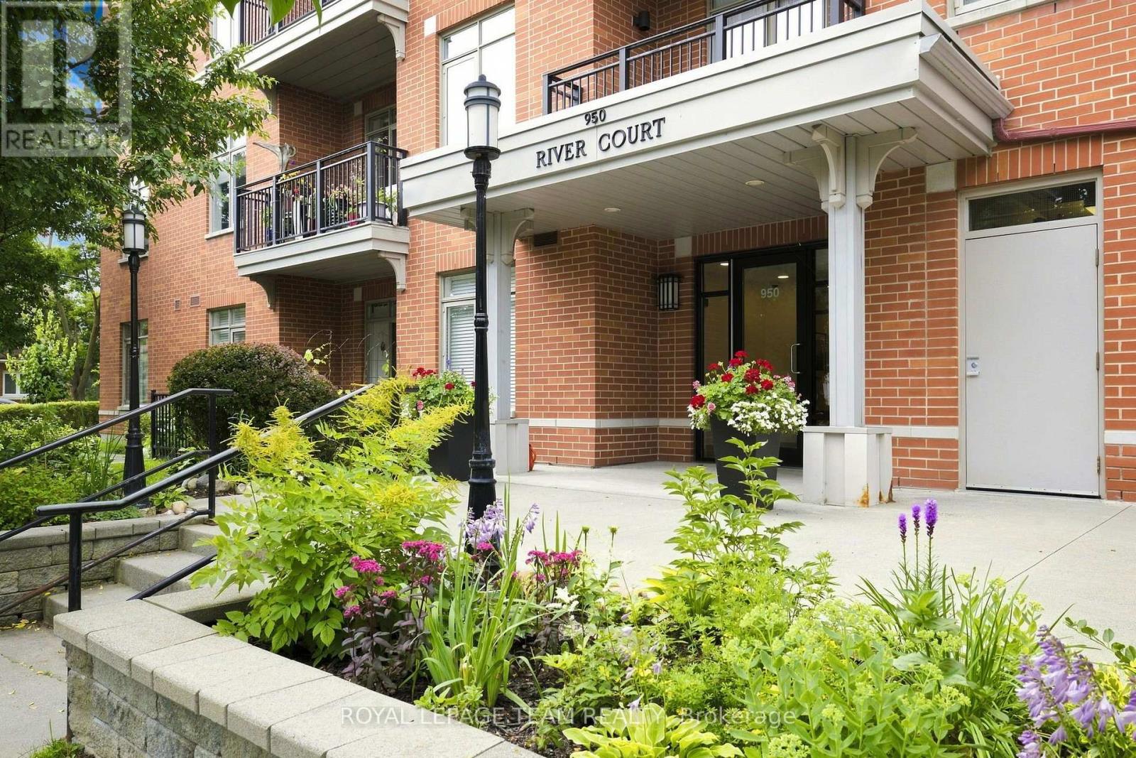 212 - 950 Marguerite Avenue, Ottawa, Ontario  K1K 3T8 - Photo 3 - X13797582