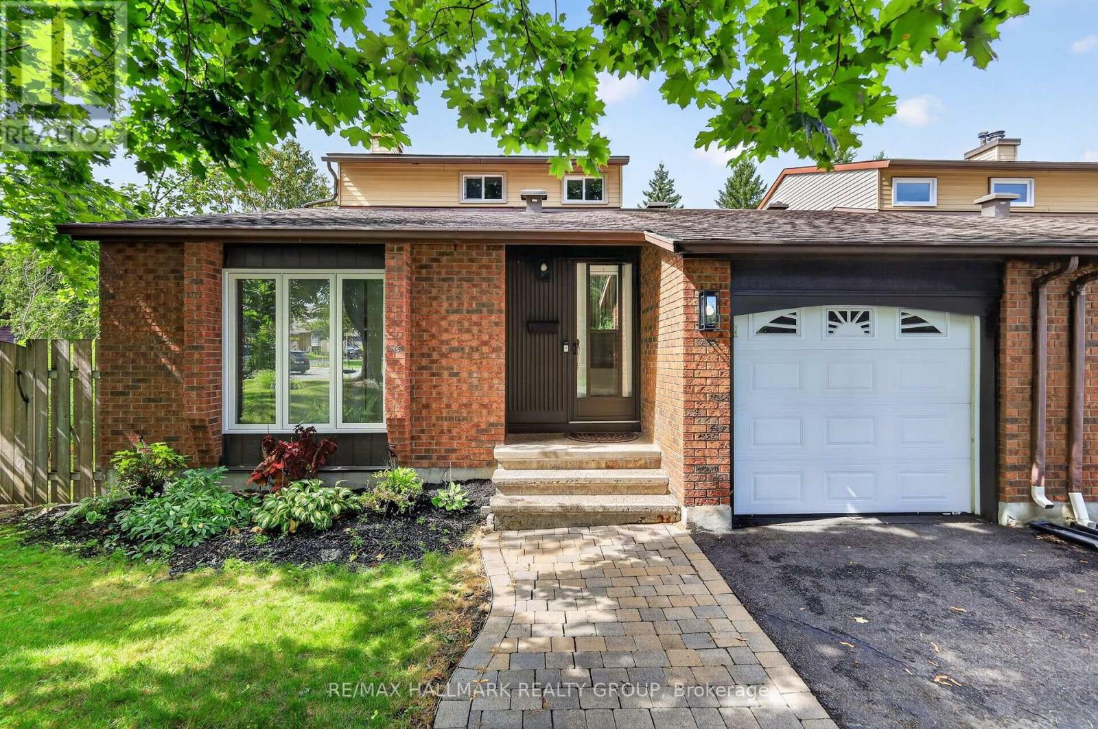 1055 AVIGNON COURT, Ottawa, Ontario