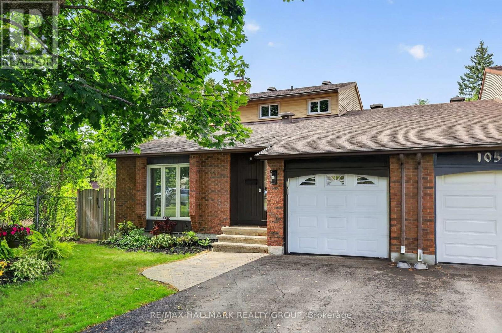 1055 Avignon Court, Ottawa, Ontario  K1C 2N4 - Photo 2 - X13797768