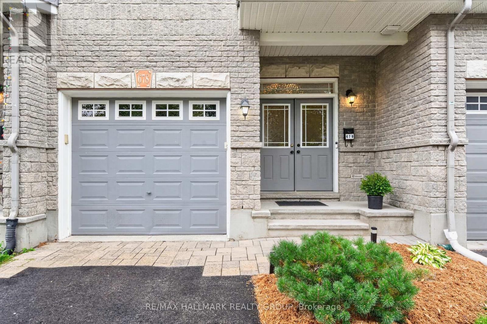678 Percifor Way, Ottawa, Ontario  K1W 0E2 - Photo 2 - X13797772