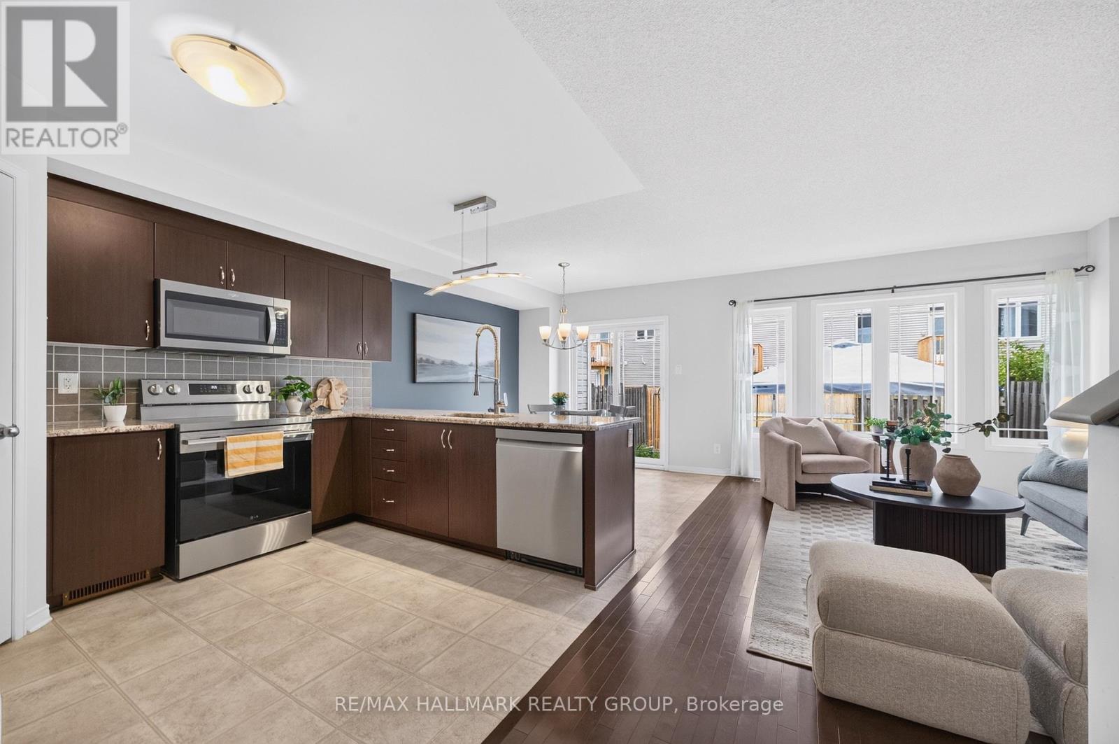 678 Percifor Way, Ottawa, Ontario  K1W 0E2 - Photo 4 - X13797772