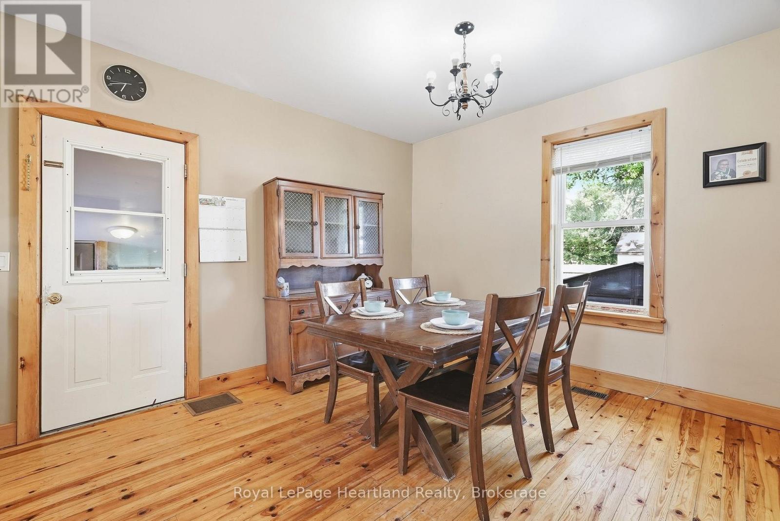 8 Clarke Street S, Minto, Ontario  N0G 1M0 - Photo 13 - X13797708