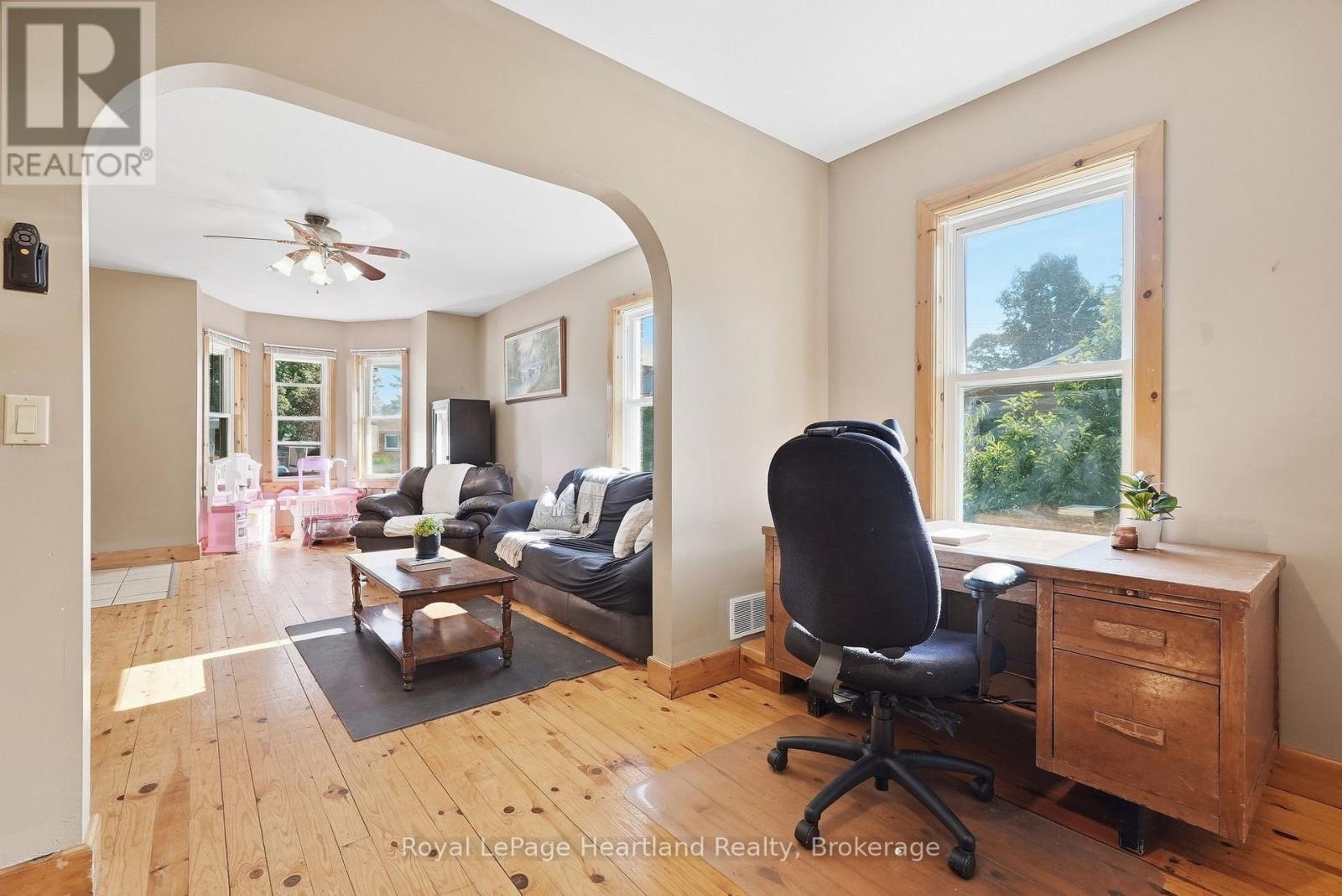 8 Clarke Street S, Minto, Ontario  N0G 1M0 - Photo 17 - X13797708