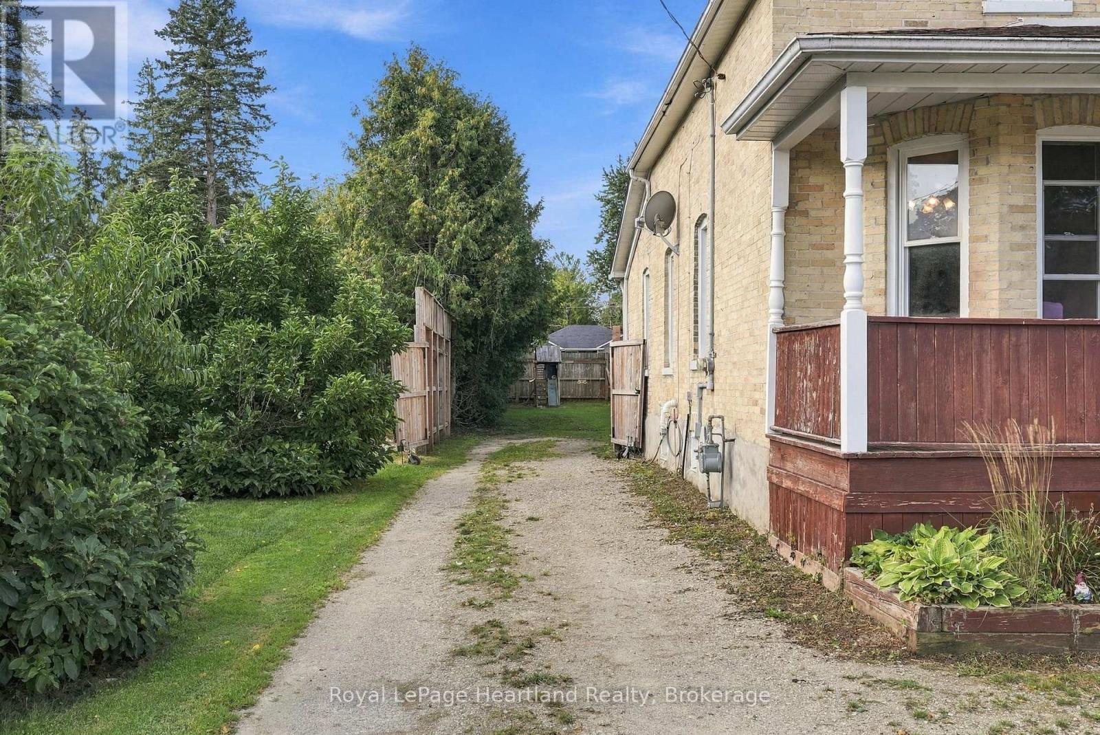 8 Clarke Street S, Minto, Ontario  N0G 1M0 - Photo 27 - X13797708