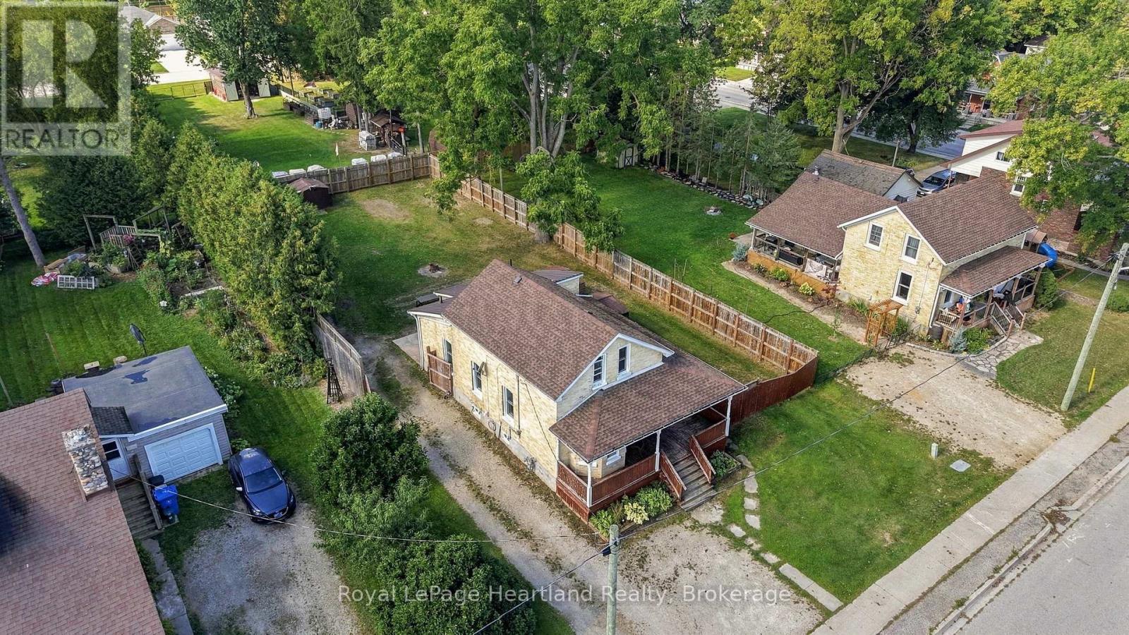 8 Clarke Street S, Minto, Ontario  N0G 1M0 - Photo 37 - X13797708