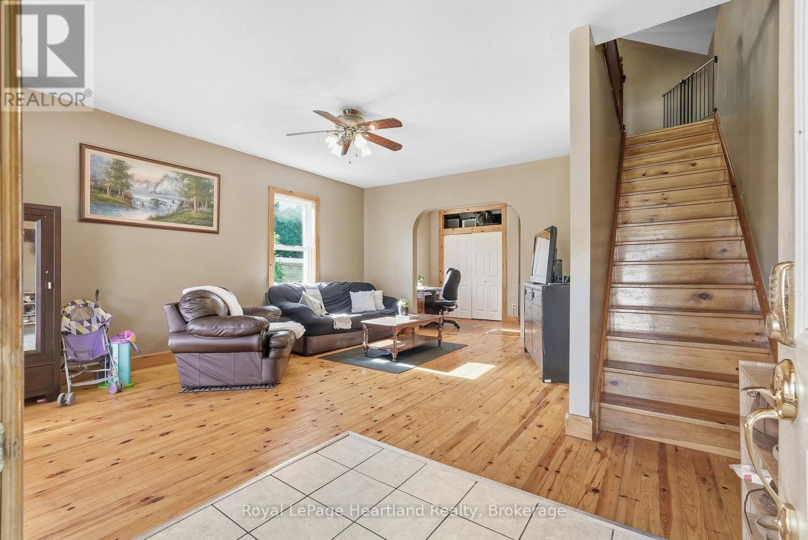 8 Clarke Street S, Minto, Ontario  N0G 1M0 - Photo 7 - X13797708