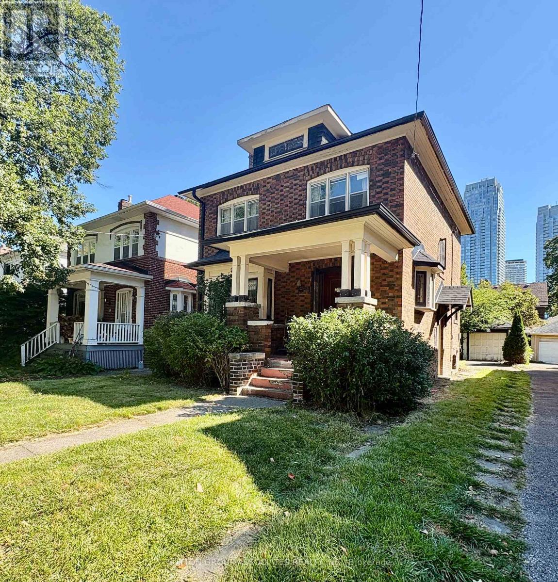 159 Colin Avenue, Toronto, Ontario  M5P 2C5 - Photo 2 - C13797842
