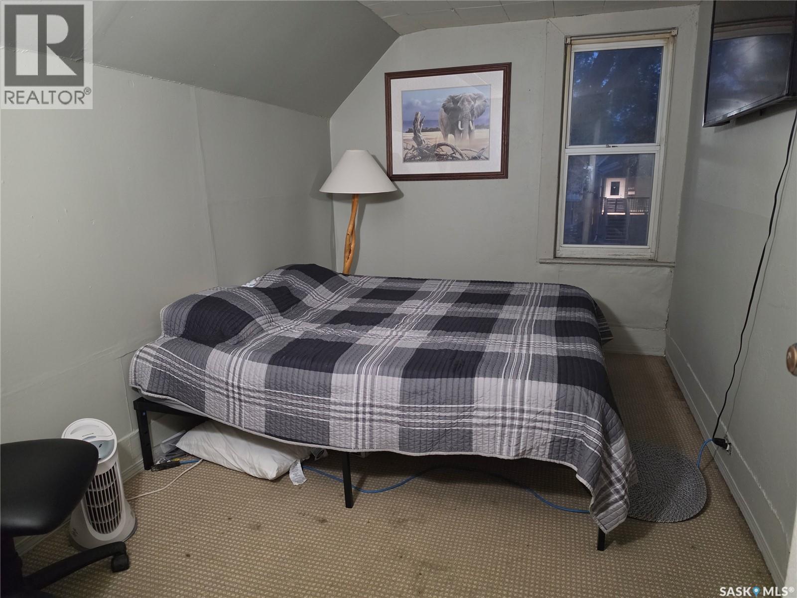 1346 Rae STREET photo 13