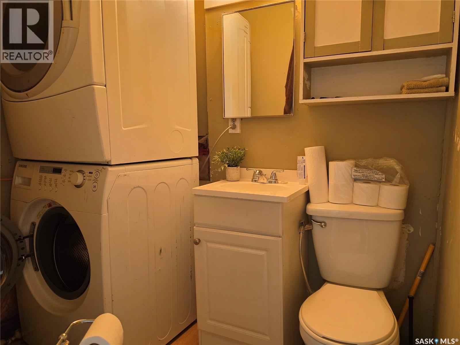 1346 Rae STREET photo 11