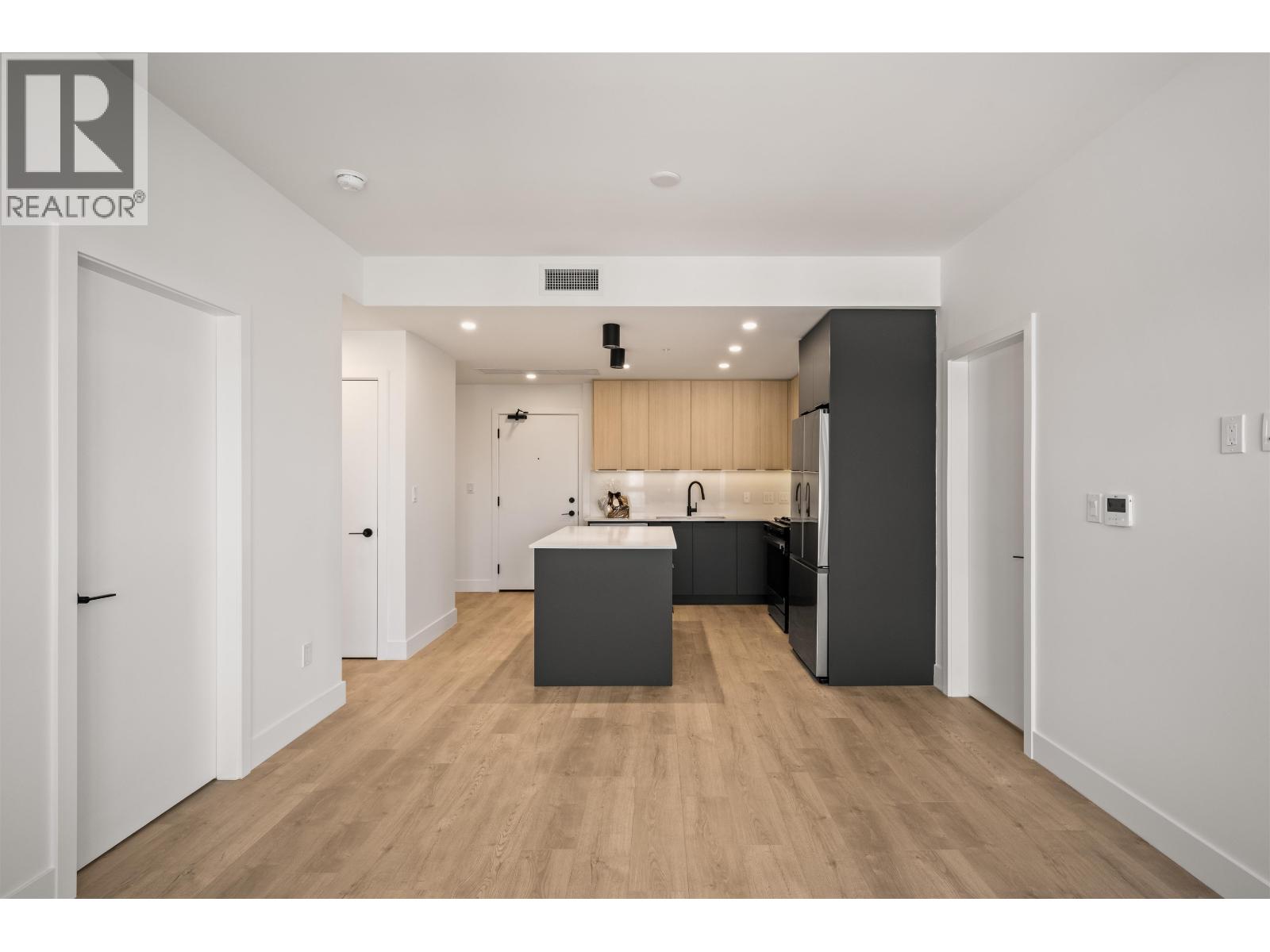 603 111 Buller Street, Port Moody, British Columbia  V3H 0P5 - Photo 5 - R3144867