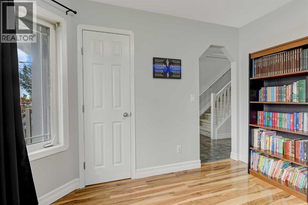 18 Pinnacle Street photo 3