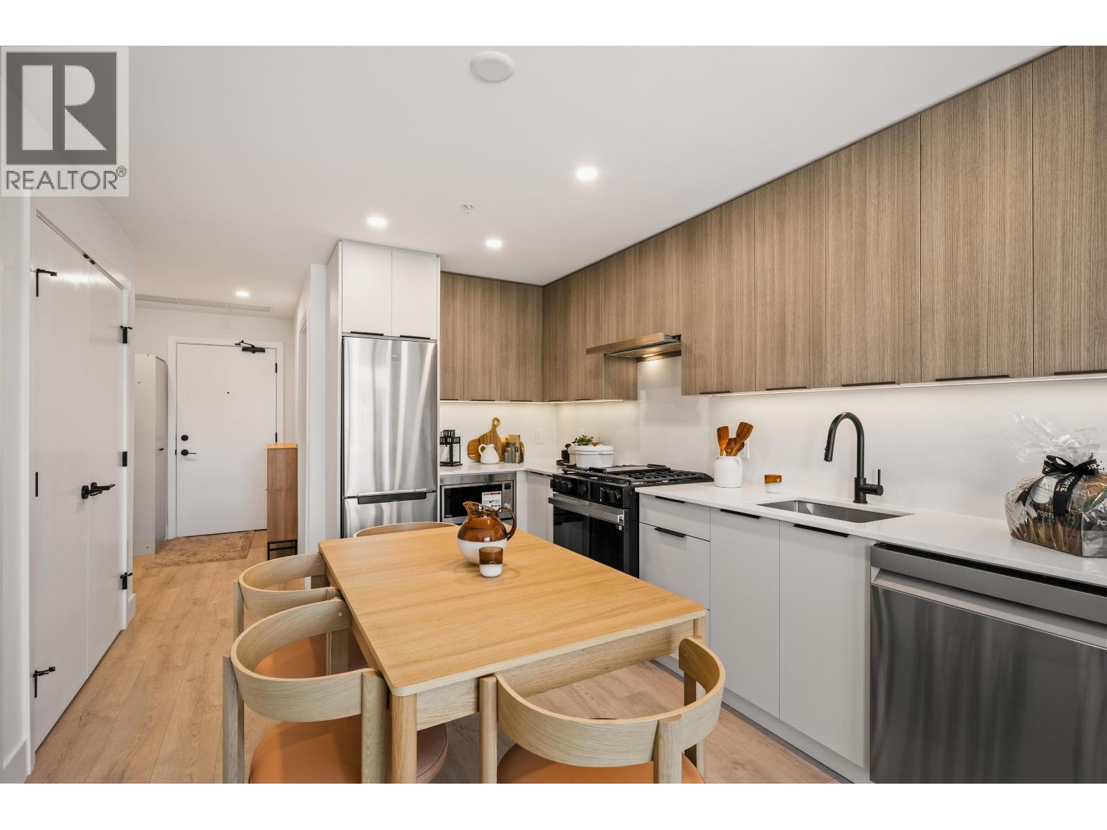 306 111 Buller Street, Port Moody, British Columbia  V3H 0P5 - Photo 4 - R3144856