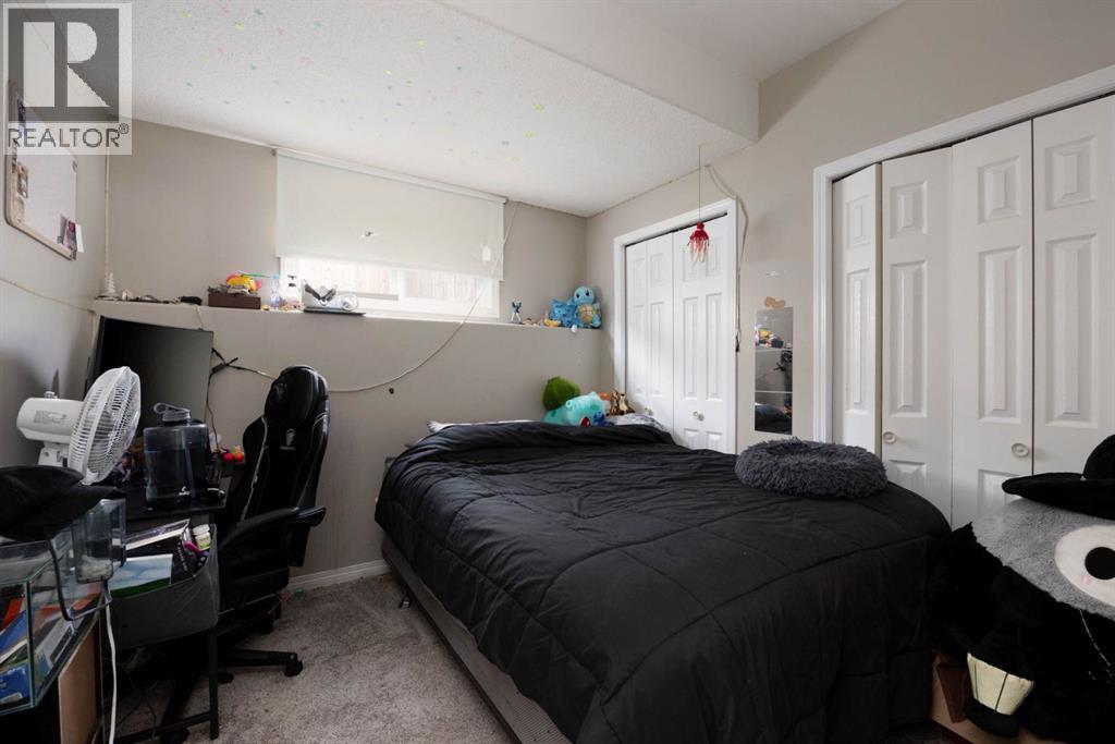 227 Warren Road