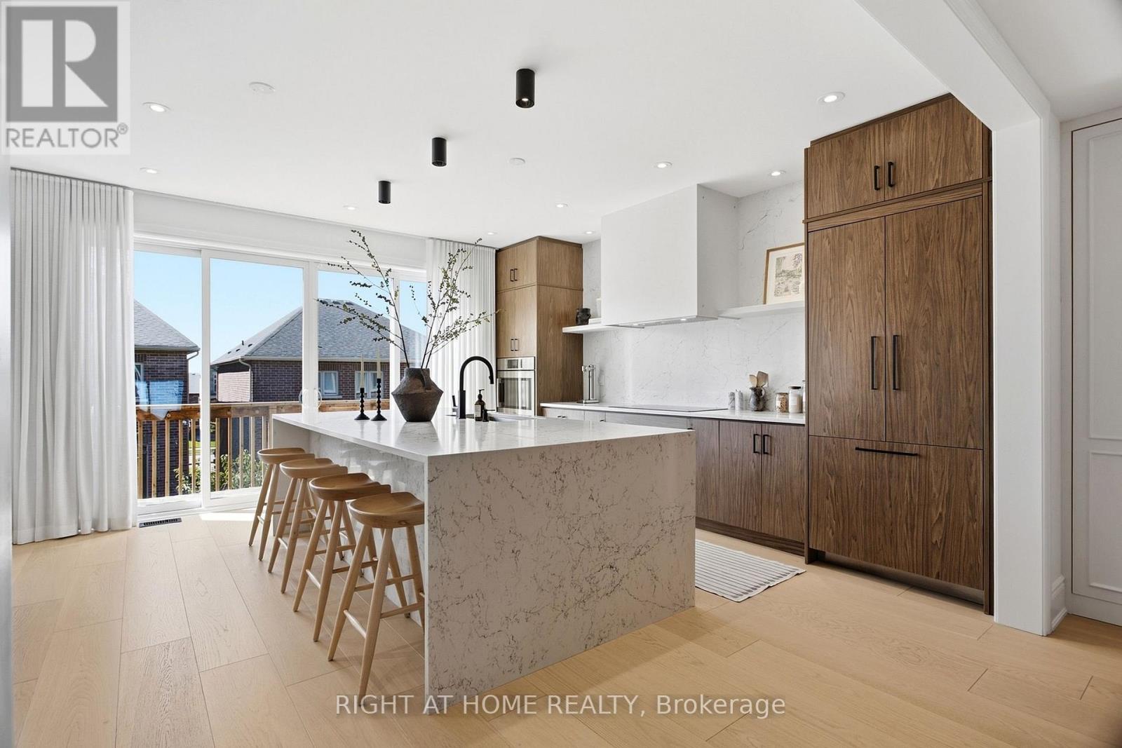 70 Balsdon Hollow, East Gwillimbury, Ontario  L9N 0Y1 - Photo 13 - N13797654