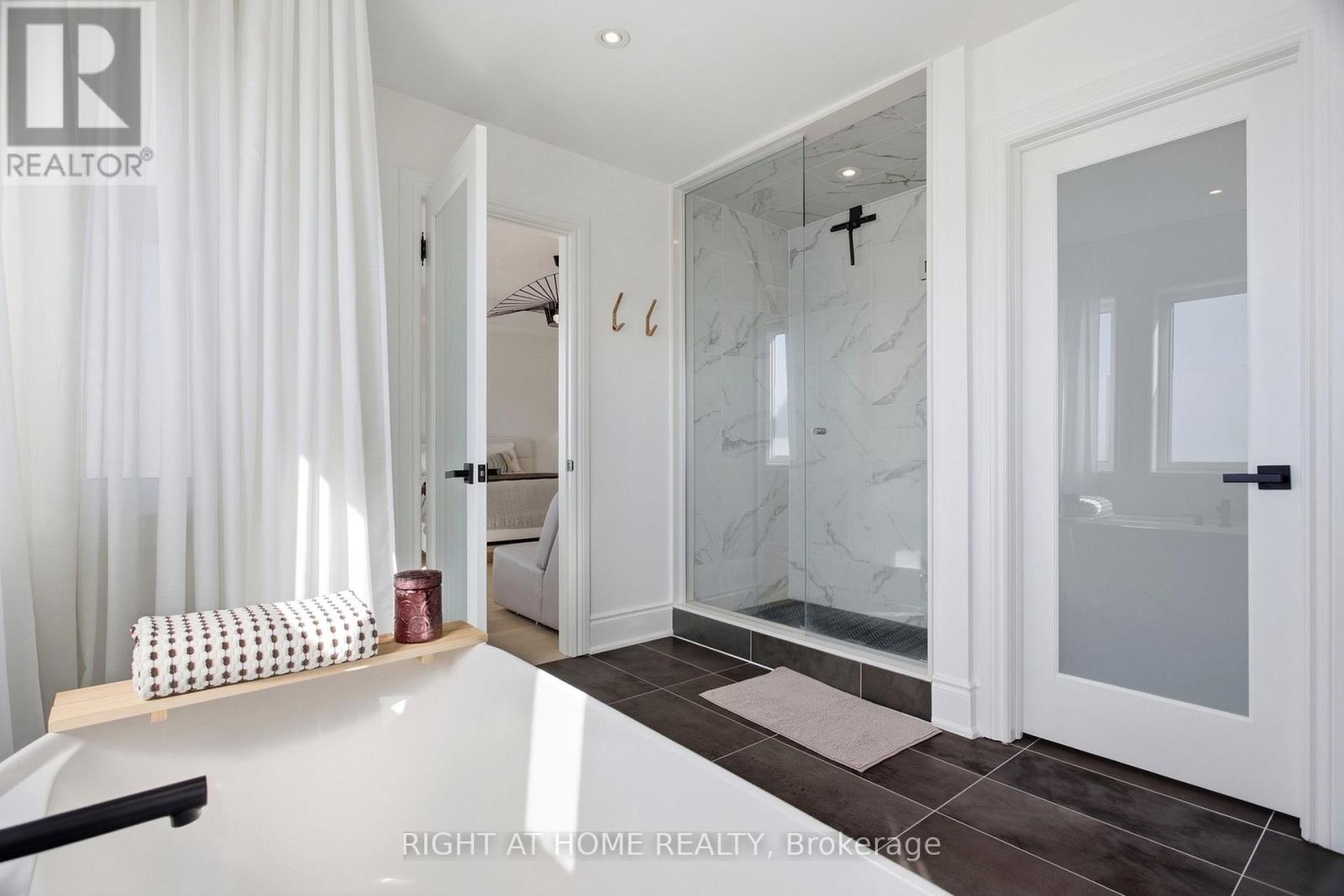 70 Balsdon Hollow, East Gwillimbury, Ontario  L9N 0Y1 - Photo 29 - N13797654