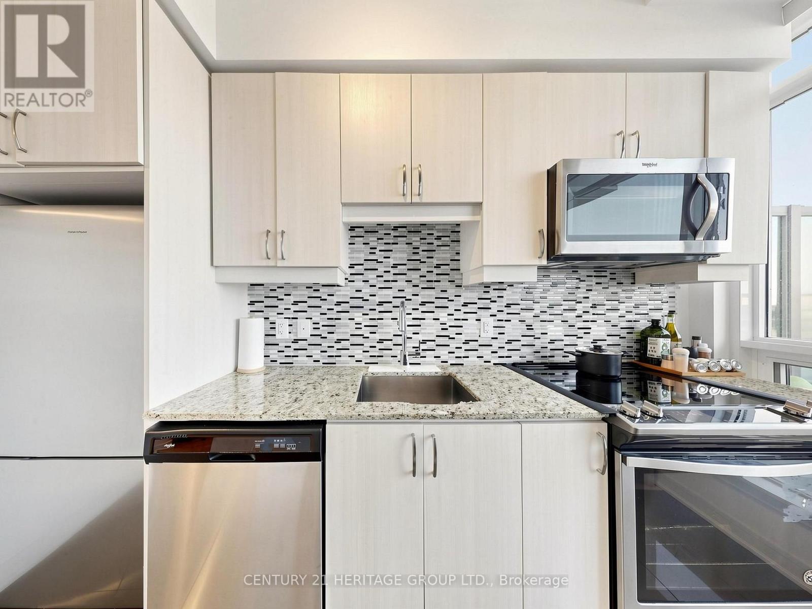 815 - 9205 Yonge Street, Richmond Hill (Langstaff), Ontario  L4C 1V5 - Photo 18 - N13797700