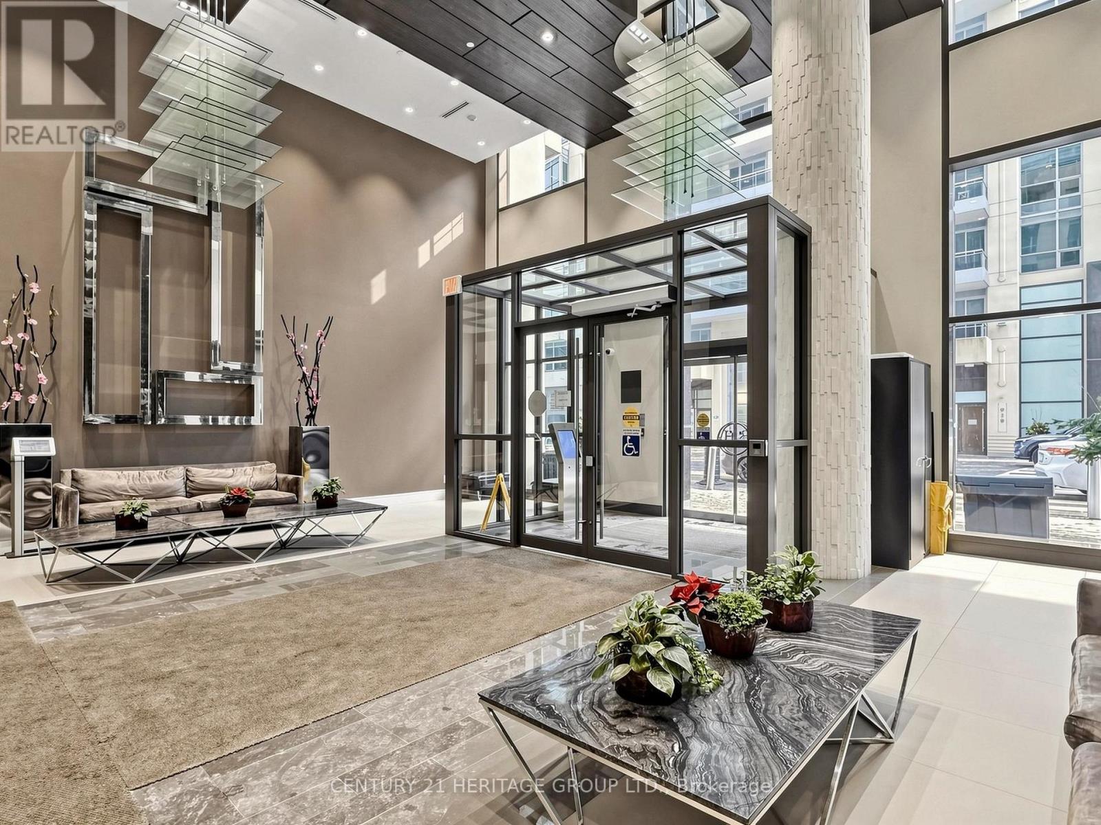 815 - 9205 Yonge Street, Richmond Hill (Langstaff), Ontario  L4C 1V5 - Photo 2 - N13797700