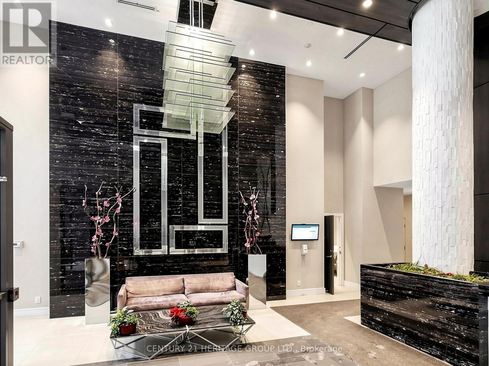 815 - 9205 Yonge Street, Richmond Hill (Langstaff), Ontario  L4C 1V5 - Photo 3 - N13797700