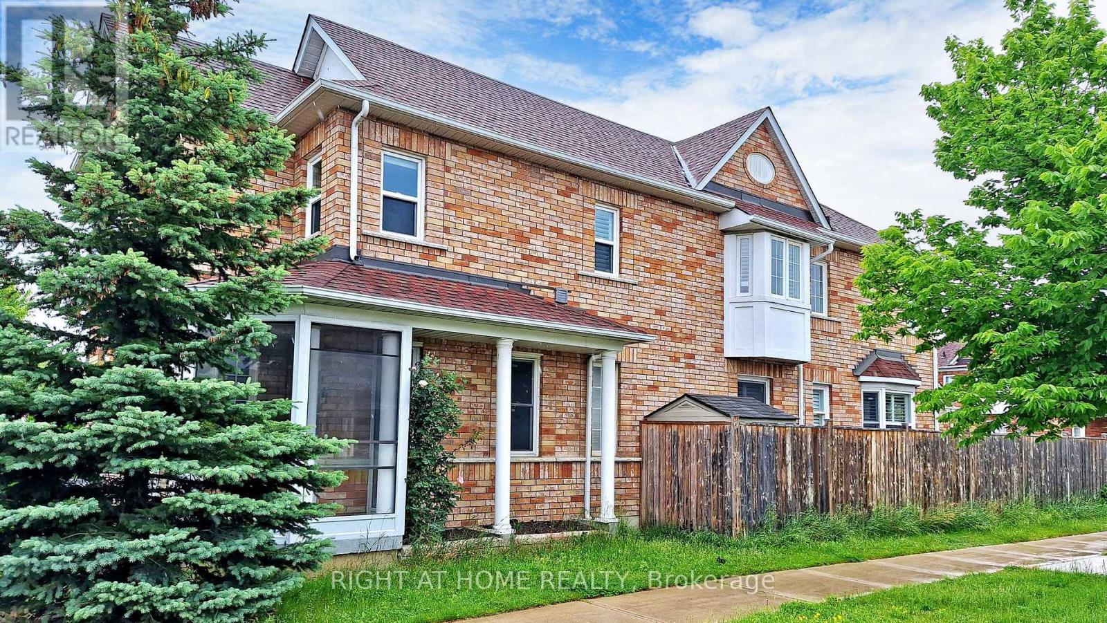 1 Ray Street, Markham, Ontario  L3R 5X6 - Photo 2 - N13797850