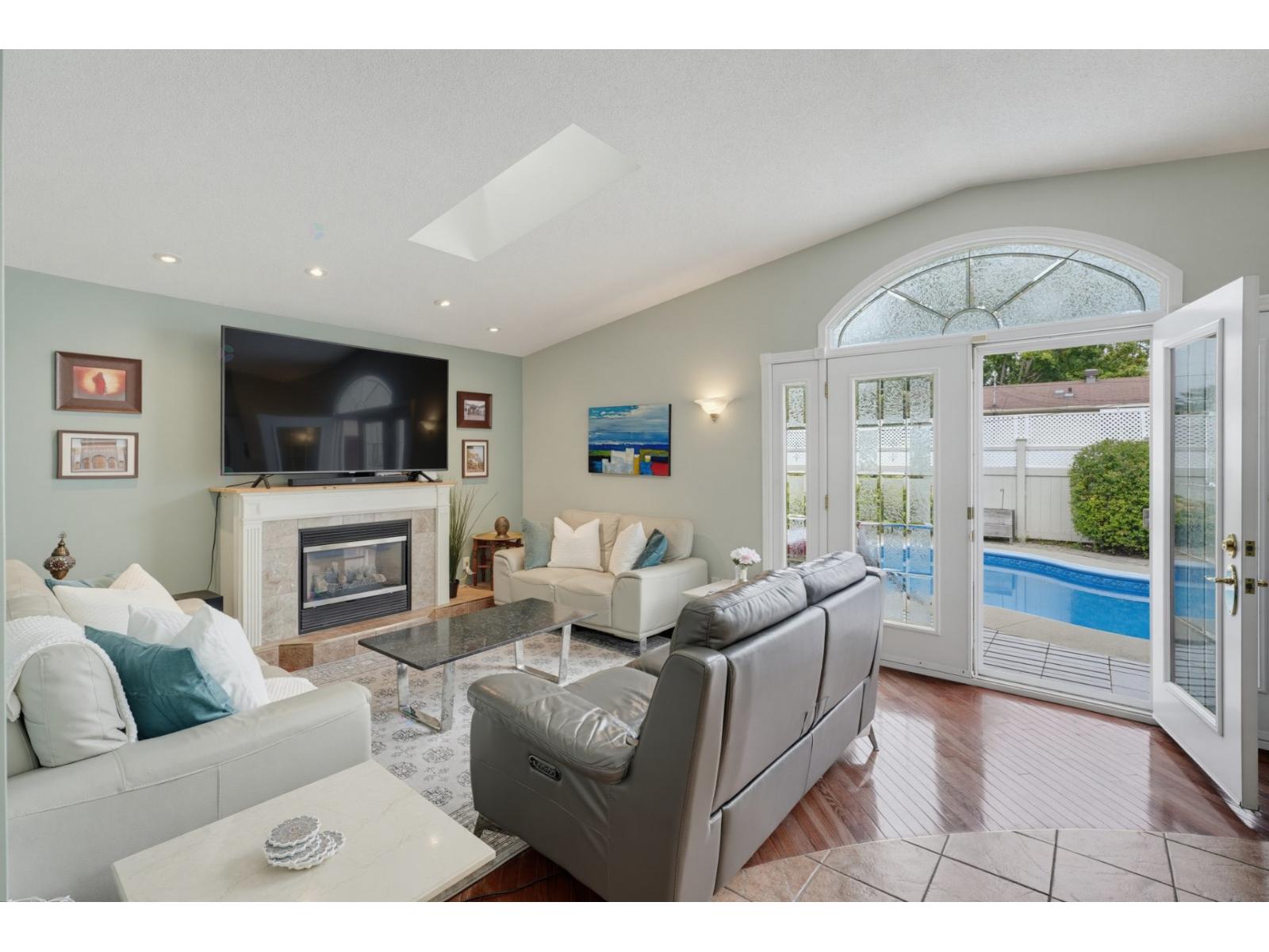 32 Rue Vaive Gatineau (Gatineau) Quebec Canada J8T5X2 2