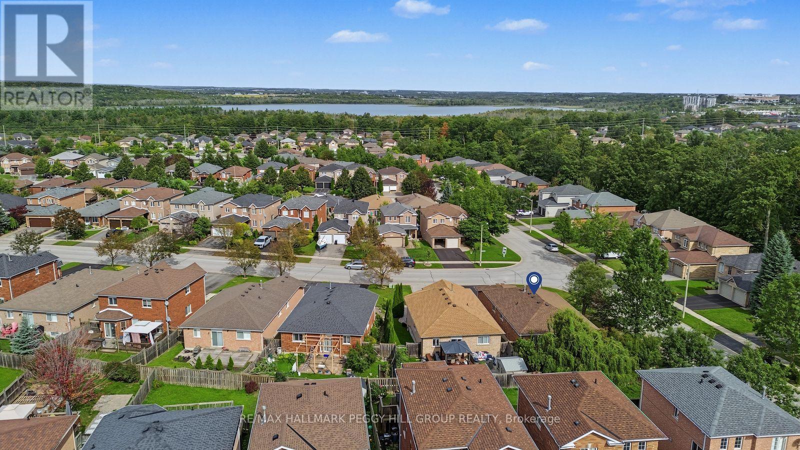 2 Brown Wood Drive, Barrie (Little Lake), Ontario  L4M 6N4 - Photo 15 - S13797704