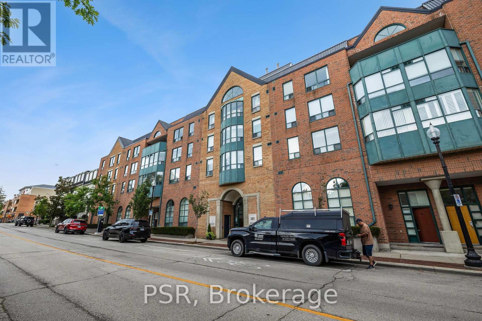 312 - 185 Robinson Street, Oakville, Ontario  L6J 7P6 - Photo 1 - W13797570