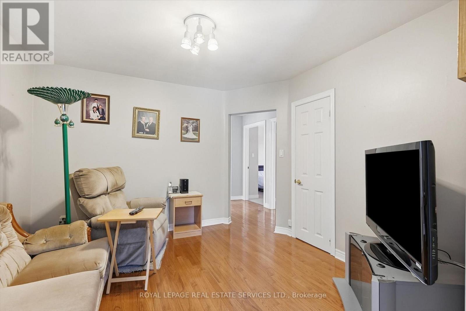 305 Queen Mary Drive, Oakville, Ontario  L6K 3L5 - Photo 26 - W13797664