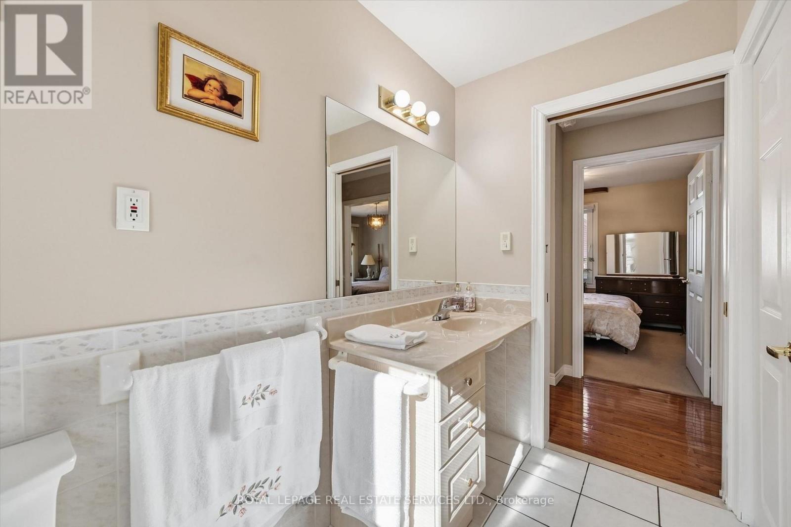 305 Queen Mary Drive, Oakville, Ontario  L6K 3L5 - Photo 28 - W13797664