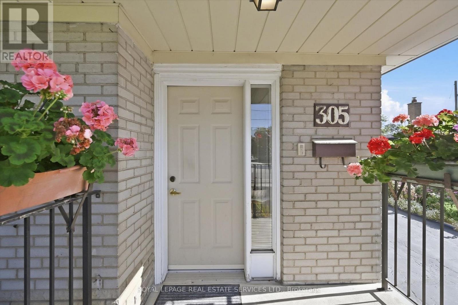 305 Queen Mary Drive, Oakville, Ontario  L6K 3L5 - Photo 6 - W13797664
