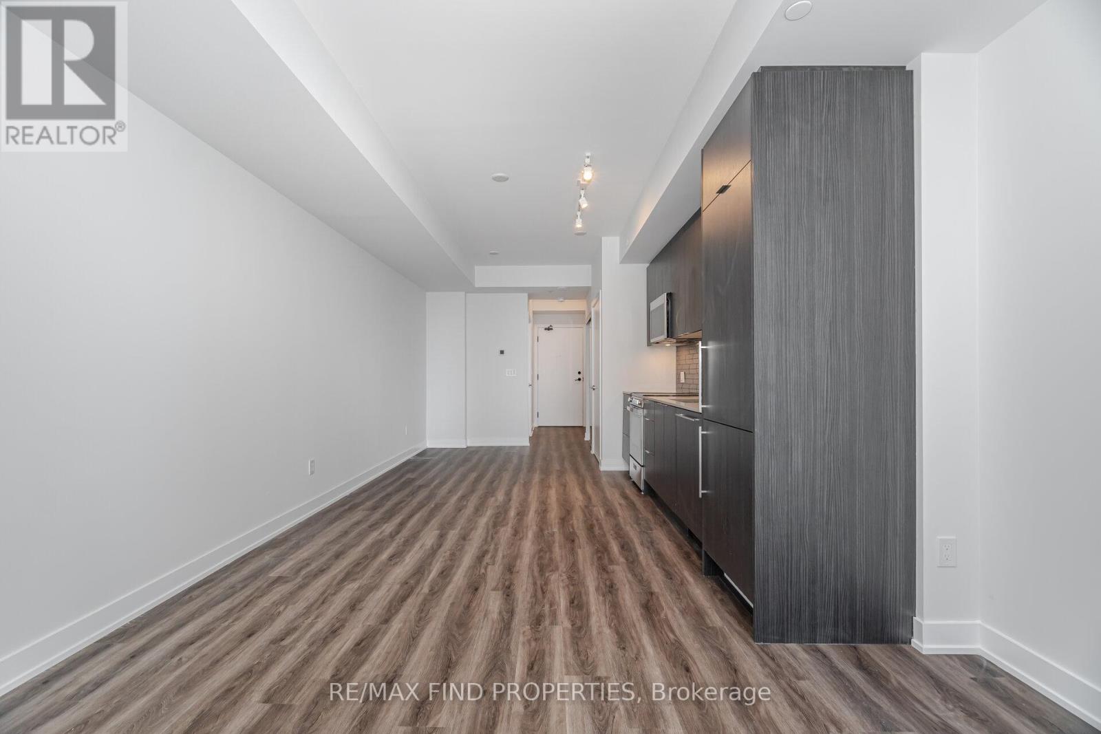 1405 - 430 Square One Drive, Mississauga, Ontario  L5B 0L6 - Photo 20 - W13797688
