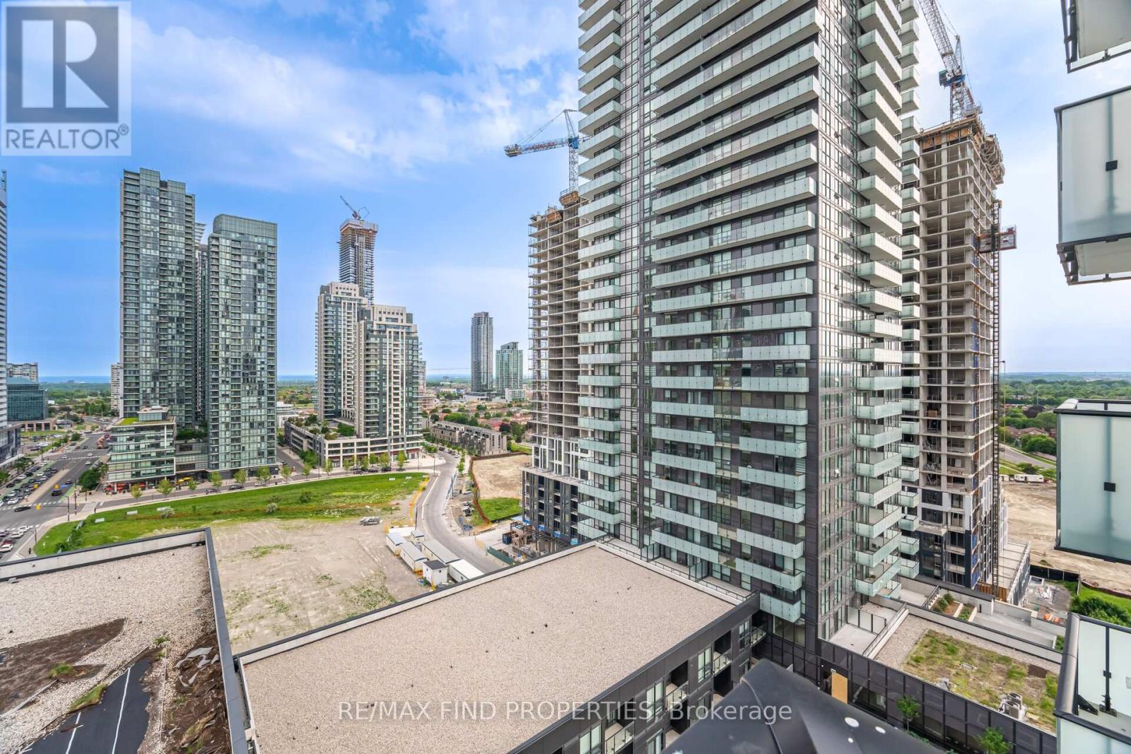 1405 - 430 Square One Drive, Mississauga, Ontario  L5B 0L6 - Photo 26 - W13797688
