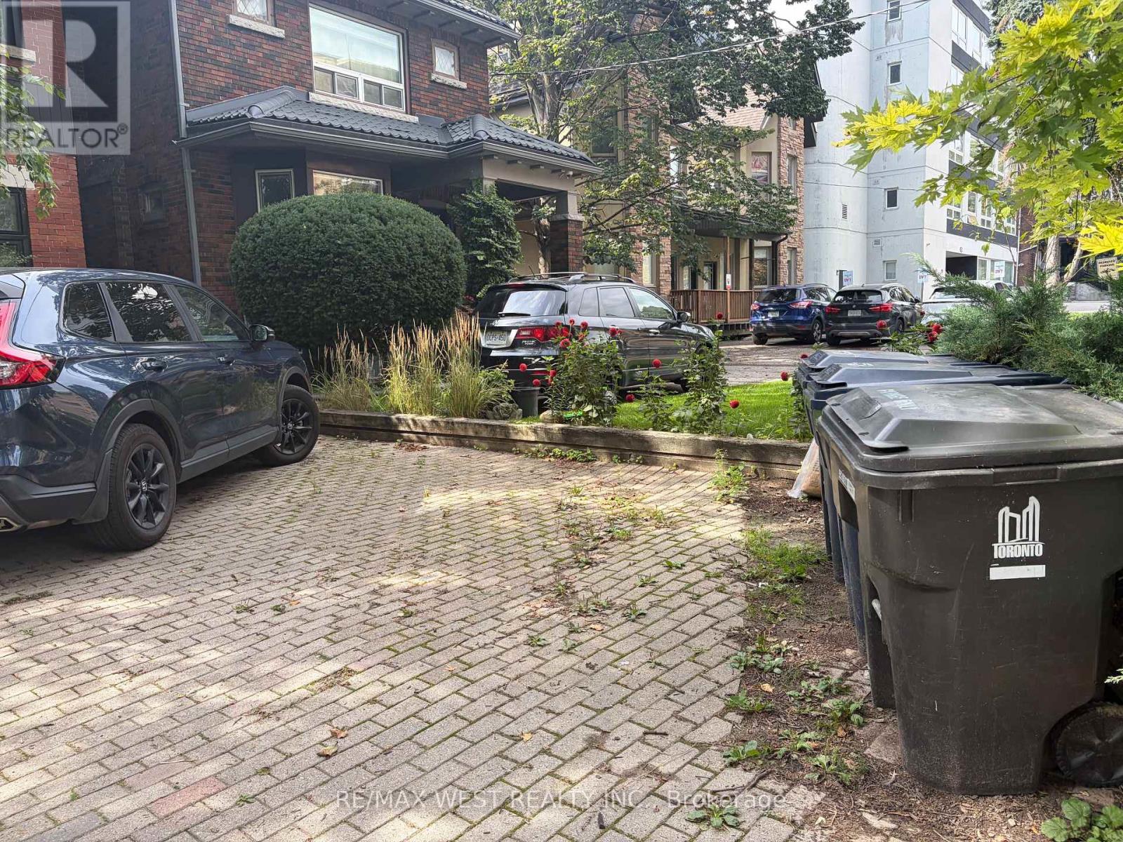 Upper - 28 Spencer Avenue, Toronto, Ontario  M6K 2J6 - Photo 27 - W13797788