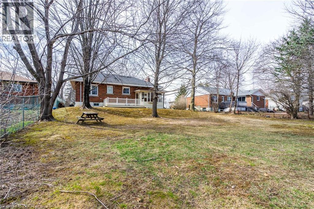 225 Aldercrest Avenue Unit# Lower Level, Hamilton, Ontario  L9B 1L5 - Photo 18 - 40864165