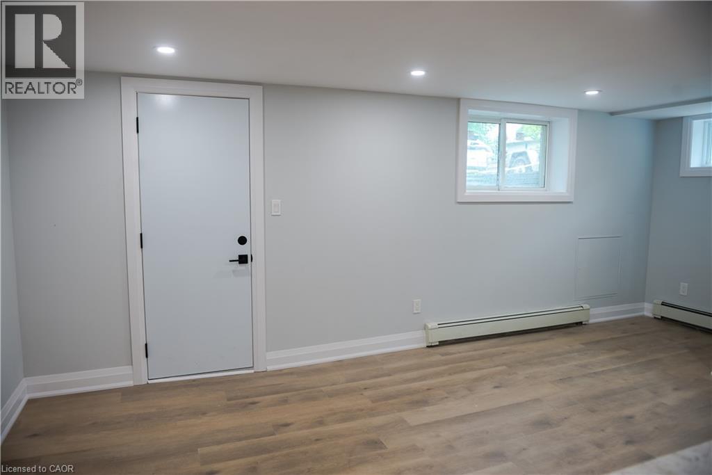 225 Aldercrest Avenue Unit# Lower Level, Hamilton, Ontario  L9B 1L5 - Photo 7 - 40864165