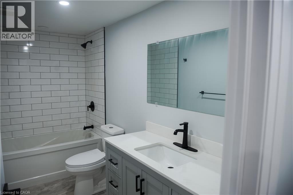225 Aldercrest Avenue Unit# Lower Level, Hamilton, Ontario  L9B 1L5 - Photo 8 - 40864165
