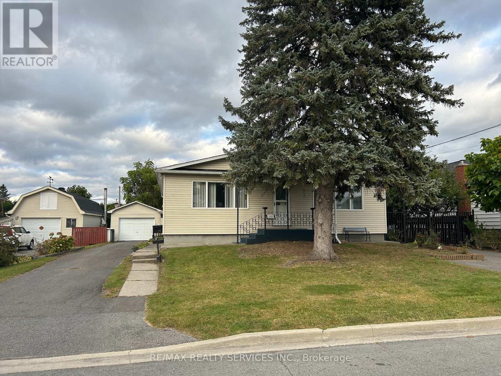 1207 Henry Street, Cornwall, Ontario  K6J 5A5 - Photo 2 - X13797658