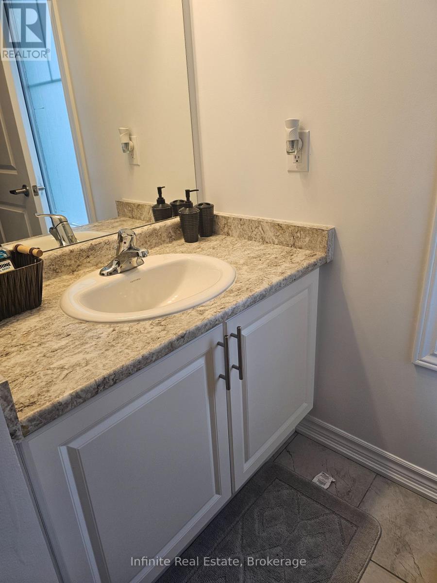 14 Doc Lougheed Avenue, Southgate, Ontario  N0C 1B0 - Photo 3 - X13797730