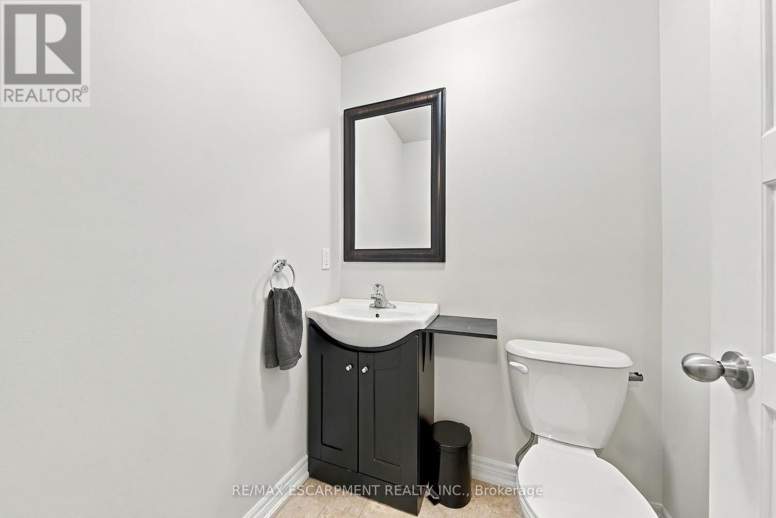 96 Springvalley Crescent, Hamilton, Ontario  L9C 7X3 - Photo 32 - X13797818
