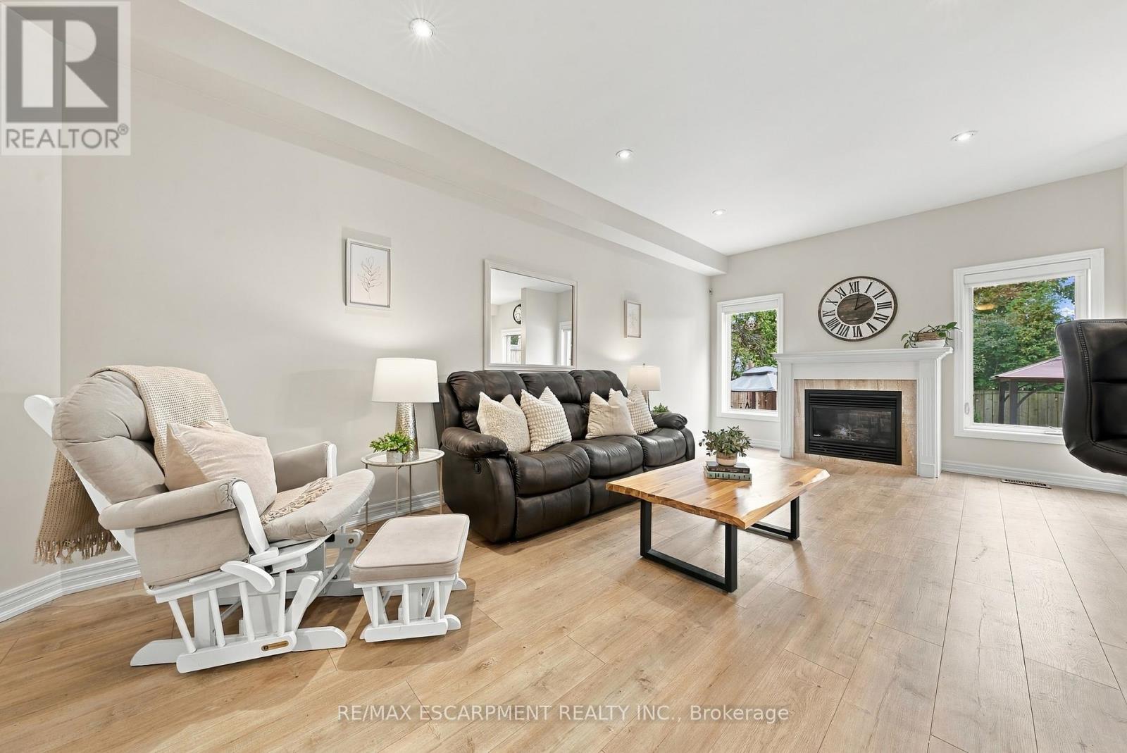 96 Springvalley Crescent, Hamilton, Ontario  L9C 7X3 - Photo 6 - X13797818