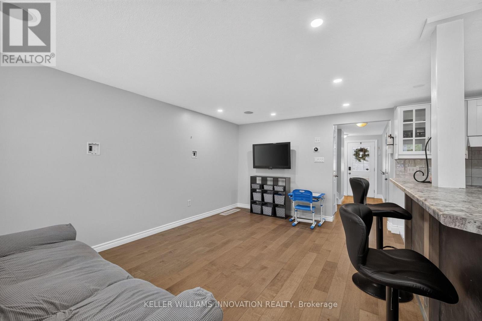 73 Hewitt Lane, Guelph, Ontario  N1K 1V7 - Photo 12 - X13797856