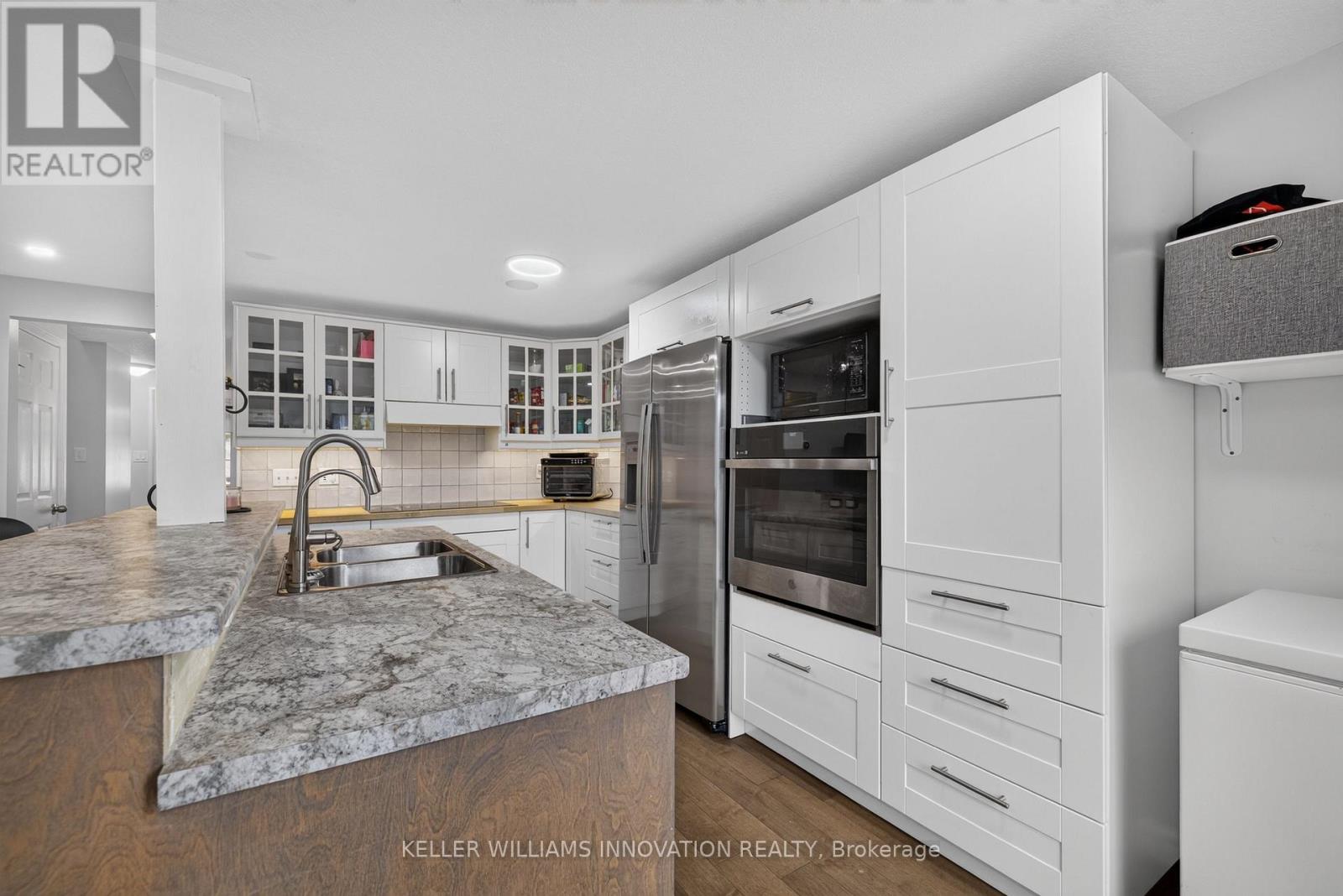 73 Hewitt Lane, Guelph, Ontario  N1K 1V7 - Photo 5 - X13797856