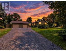 57 GLEASON LANE, Laurentian Hills, Ontario